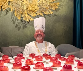 Benoît Castel à Singapour, à l'occasion de la cérémonie de remise des prix organisée par l'UIBC.