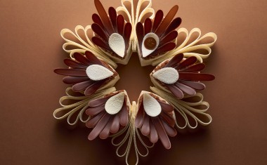 La bûche Contraste développée par Virgilia Lebigre au sein de l'École Valrhona